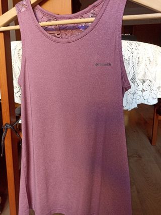Cortavientos +  camiseta Columbia