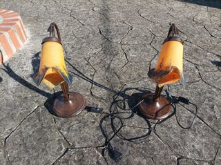 Conjunto de lámpara de techo y apliques de pared.