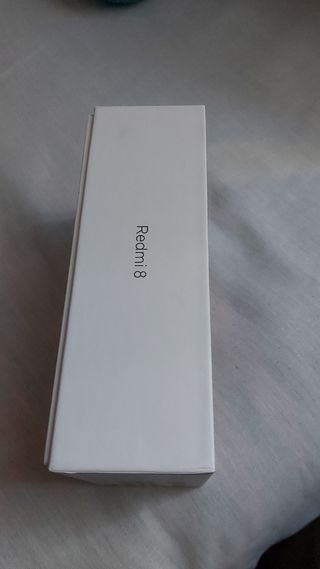 Caja vacía móvil Xiaomi Redmi 8