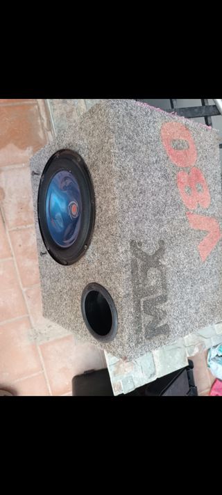 Cajón subwoofer de 8"