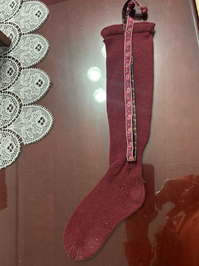 Medias niño, camisa y pantalón