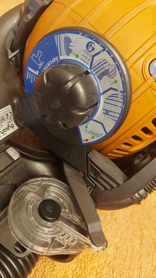 Bloque Dyson DC24 Funcionando. 