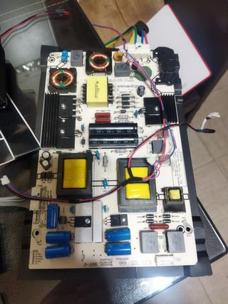 Despiece TV Hisense H49M300