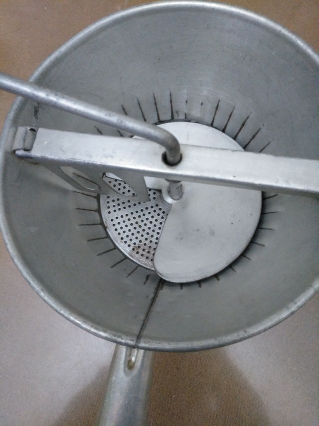 Antiguo pasapurés años 60