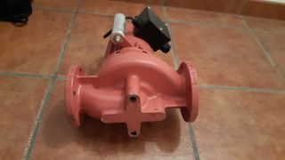 Bomba aceleradora de agua Grundfos