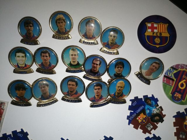 lote de pins flaps tazos fútbol club barcelona