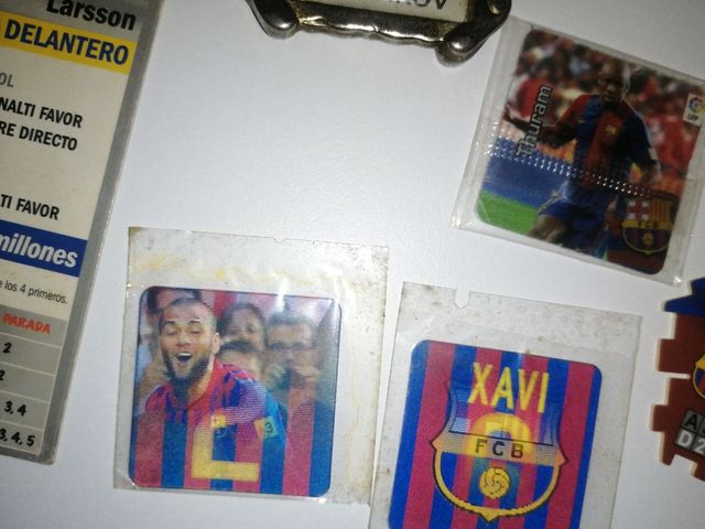 lote de pins flaps tazos fútbol club barcelona