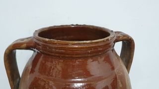 Antigua orza conquense de mandil.