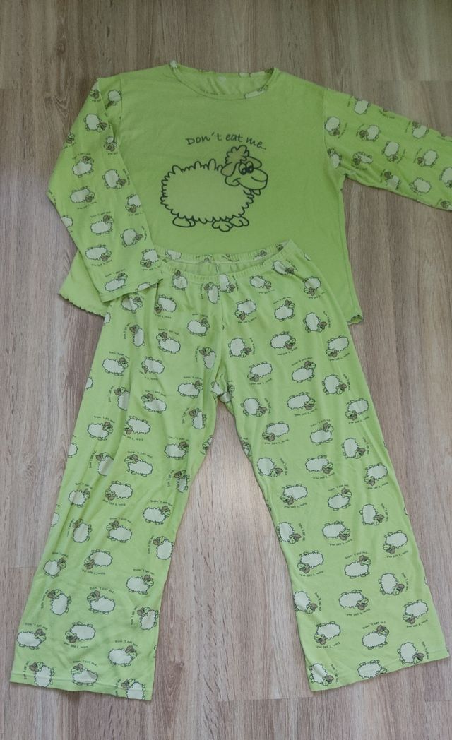 lote pijamas y Sudadera