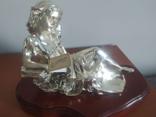 Figura de plata