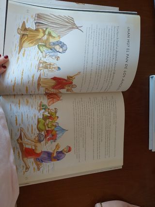 La biblia una historia sagrada