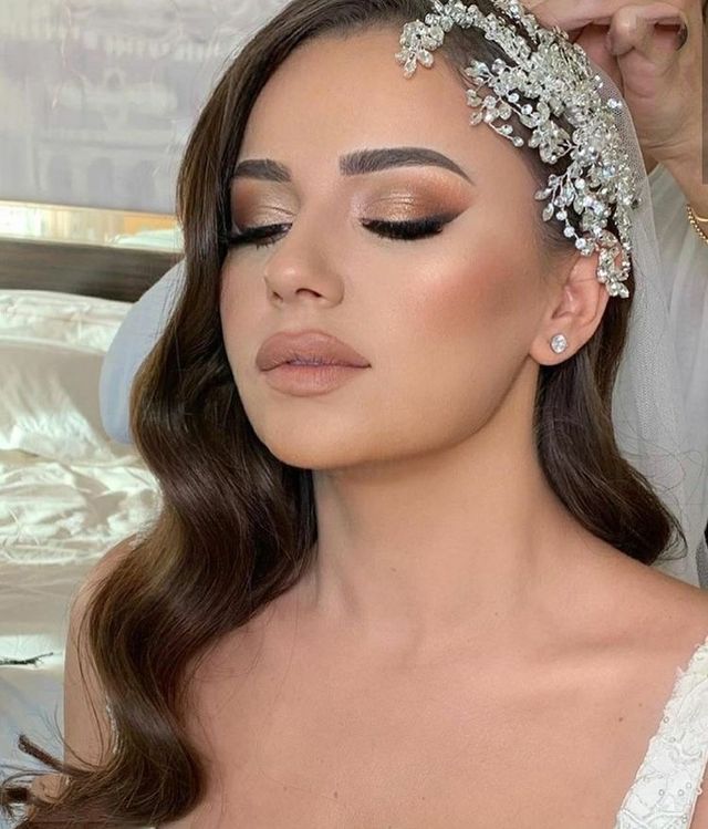 Maquilladora profesional novia