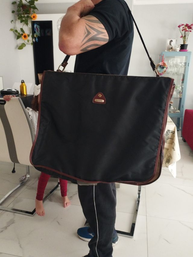 PORTATRAJES SAMSONITE