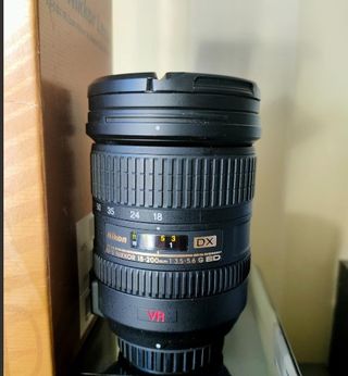 Nikon AF-S DX Nikkor 18-200mm f/3.5-5.6G IF-ED VR
