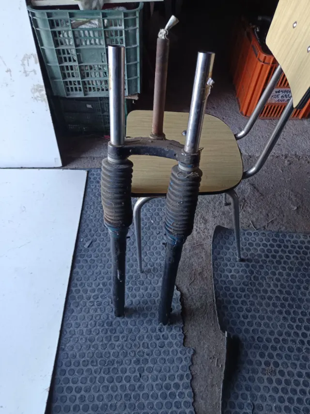 horquillas derbi variant 50, vespino etc.