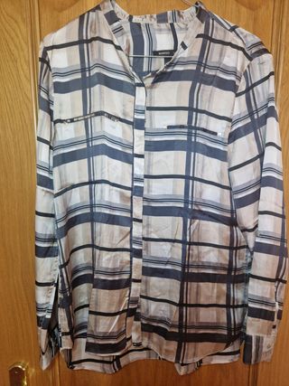 camisa de raso de cuadros mango
