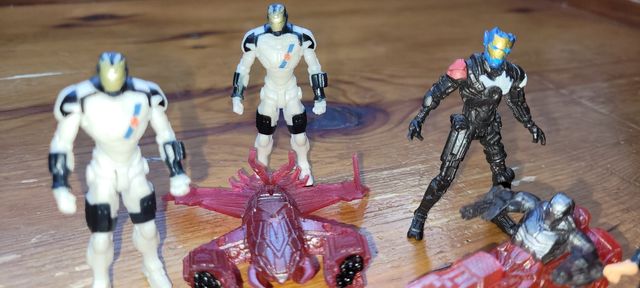 Lote figuras Marvel