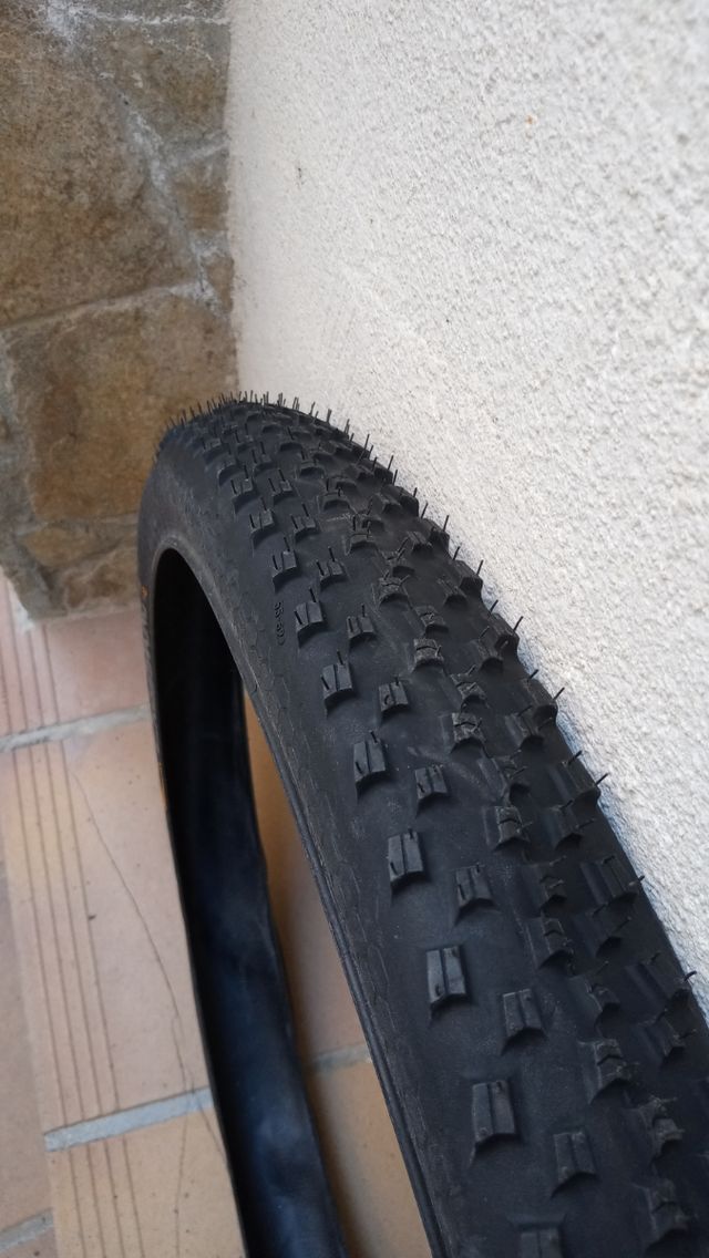 NEUMÁTICO DE 29x2.20 CONTINENTAL CROSSKING.