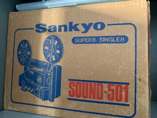 SE VENDE PROYECTOR SONORO SUPER 8