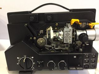 SE VENDE PROYECTOR SONORO SUPER 8
