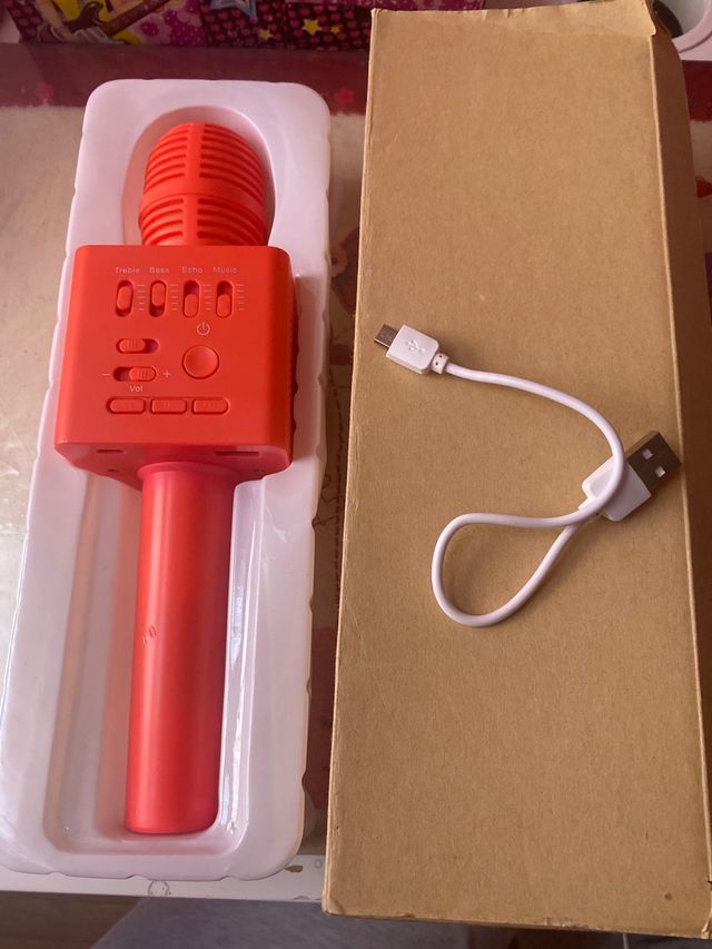 micrófono con karaoke