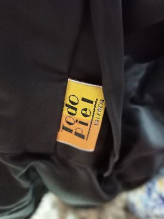 Abrigo color visón.