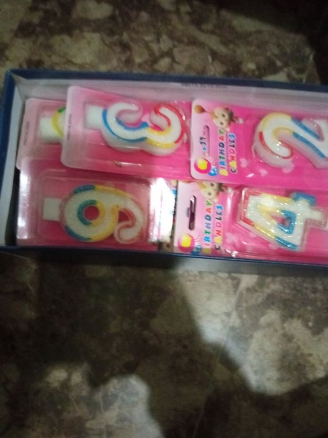 Set pazzesco di accessori per donne e ragazze.