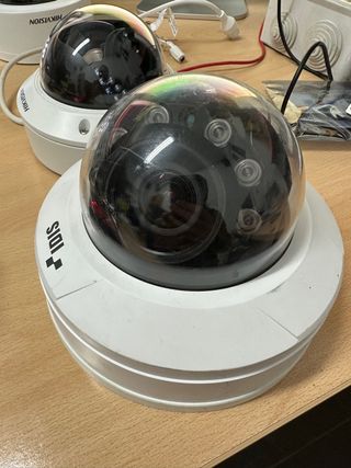 Cámara domo IP IDIS DC-D3533RX