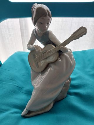 Figura porcelana de Nao