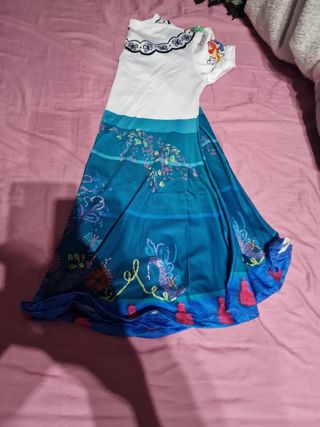 vestido de Mirabel de encantos