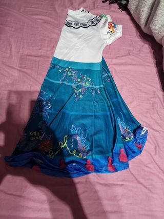 vestido de Mirabel de encantos