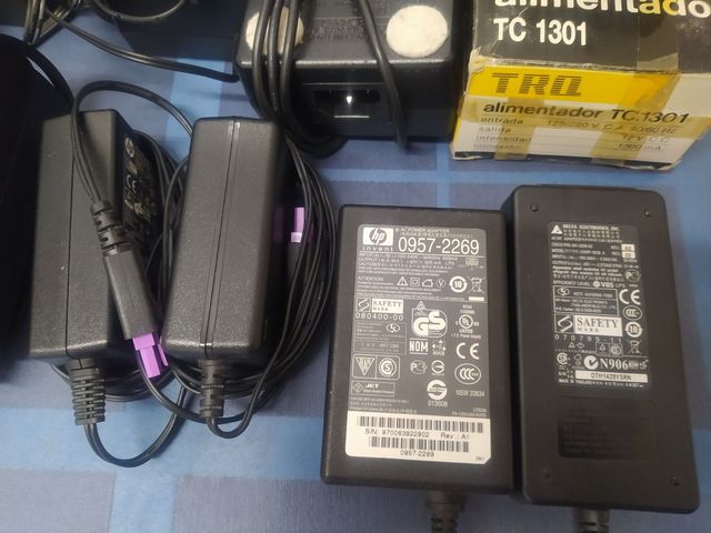 Fuentes de alimentación y cargadores