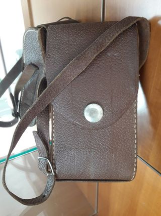 Funda antigua de cuero para cámaras de fuelle