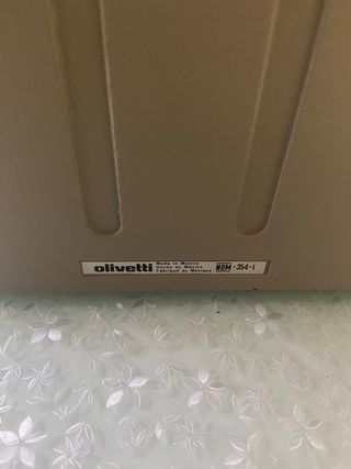 Máquina de escribir OLIVETTI LETTERA 35 i