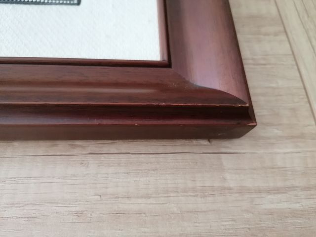 Cuadro con grabado plata, marco madera.Buen estado