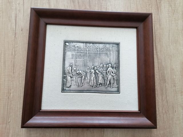 Cuadro con grabado plata, marco madera.Buen estado