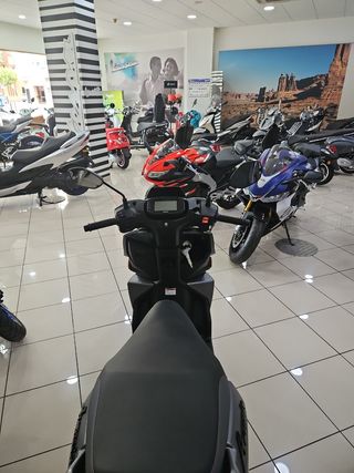 SUZUKI AVENIS 125cc