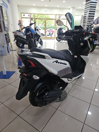 SUZUKI AVENIS 125cc