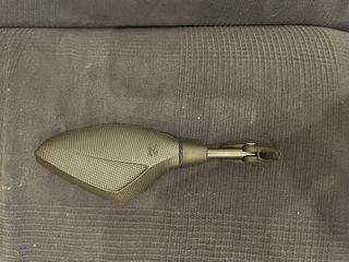 Espejo izquierdo marca PUIG