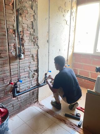 Fontanero autónomo valencia WhatsApp 642653991.