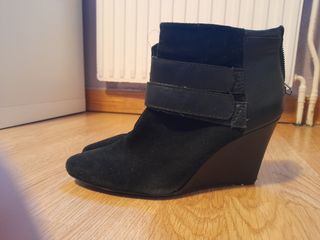 Botín de cuña negro Stradivarius 41