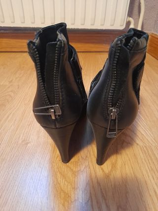 Botín de cuña negro Stradivarius 41