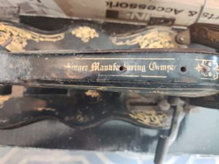 Maquina de coser antigua