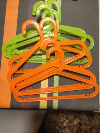 perchas Ikea plástico 