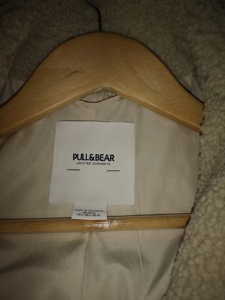 Precioso Chaquetón pull&bear, talla S