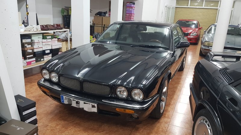 Jaguar XJ 2000 - foto 1