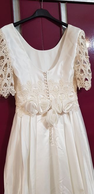 Vestido de novia blanco roto