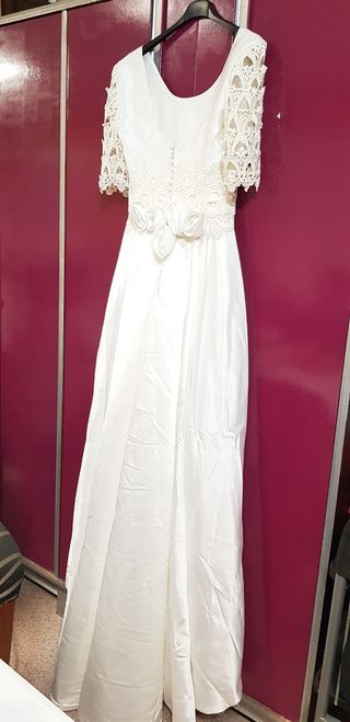 Vestido de novia blanco roto