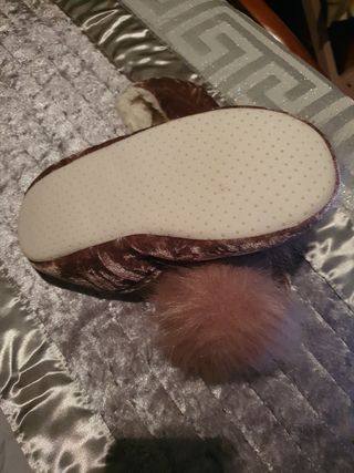 ZAPATILLAS CASA CON POMPON