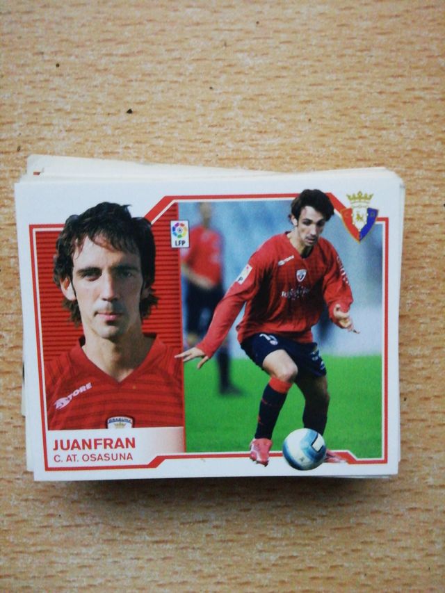 Lote de 40 cromos de futbol diferentesaños